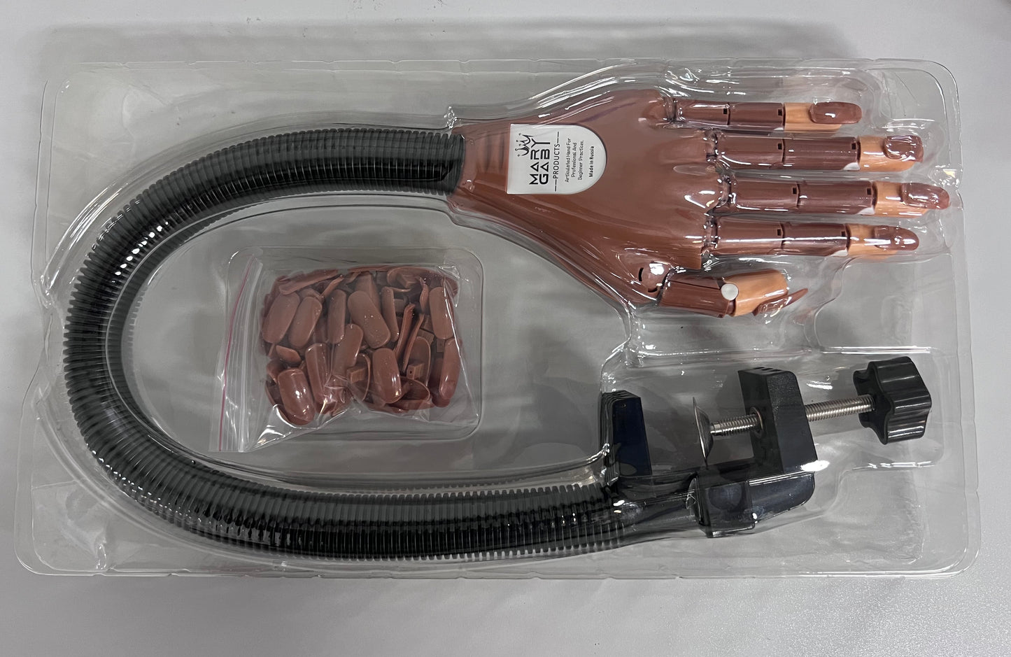 Mano Articulada con 100 puntas de uñas